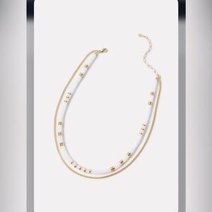 Evereve murphie layered  Necklace in Gold and White  color